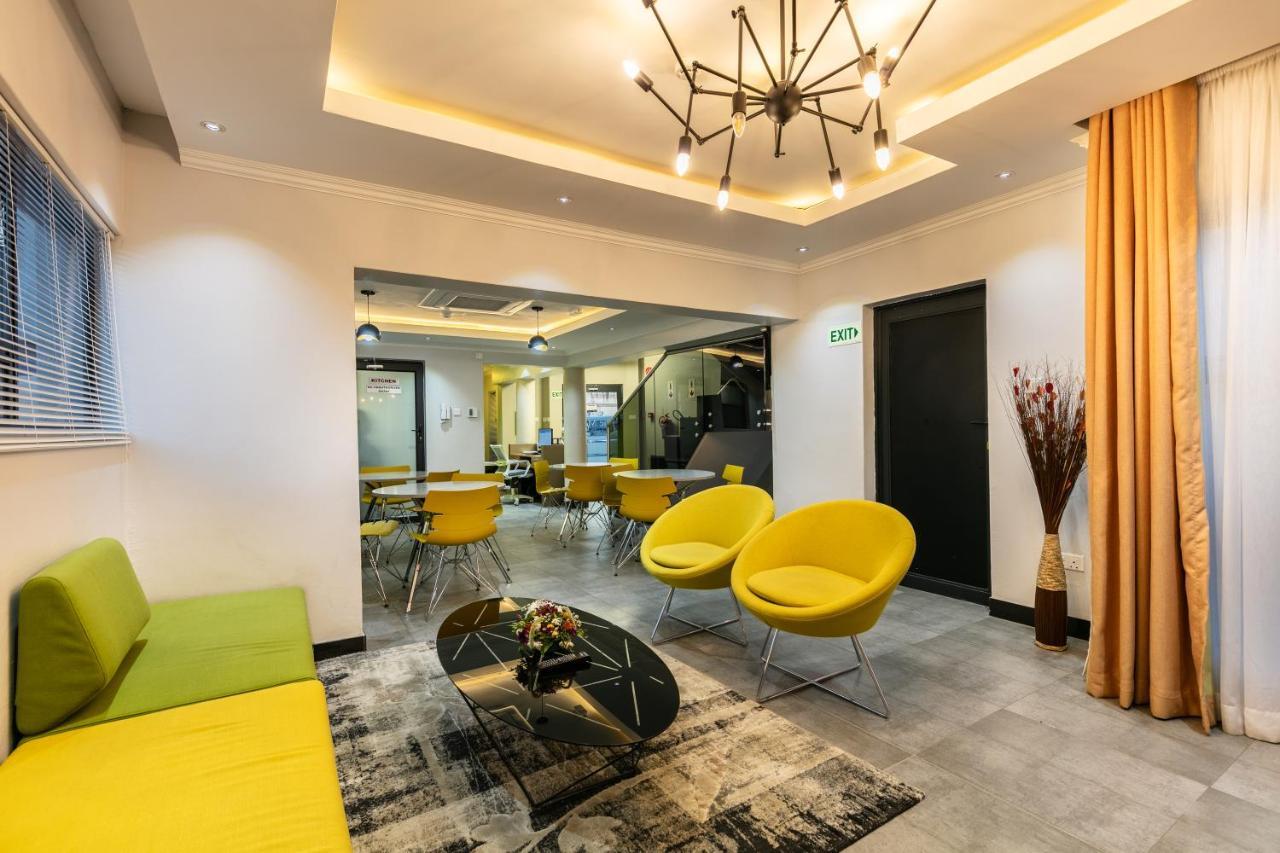 The Melva Guest House Gaborone Ngoại thất bức ảnh